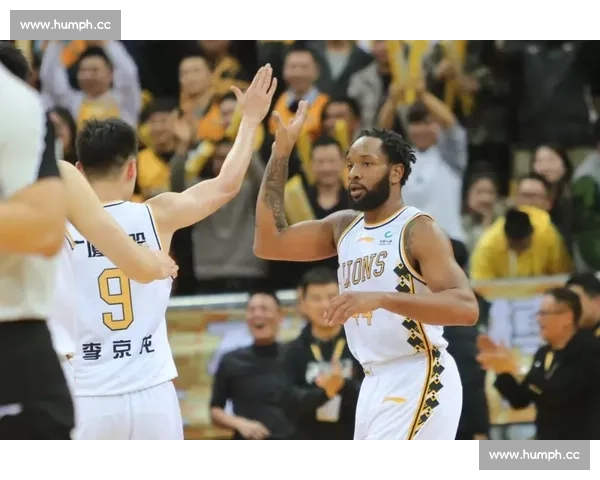 今日篮球赛场群雄逐鹿强强对话引爆焦点之夜战况解析与球星表现全追踪