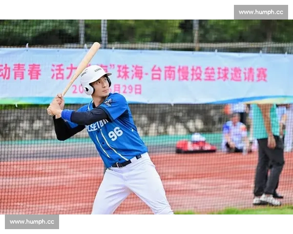 激情挥棒绽放青春风采女子垒球赛精彩对决启幕点燃校园体育热潮盛