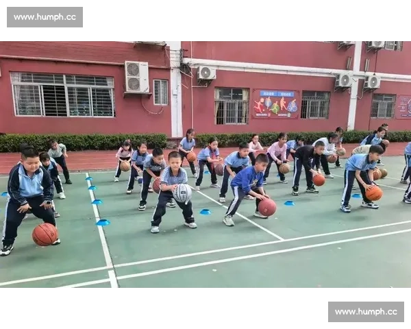 从走步到二次运球全面解读篮球比赛常见违例规则判罚逻辑与实战影响