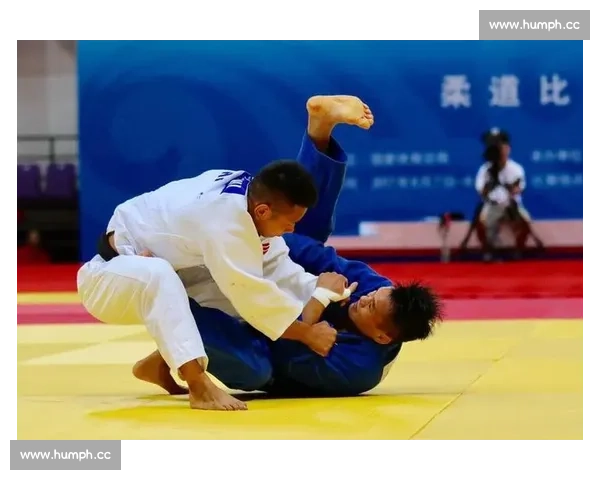 柔道赛场精彩瞬间解析与运动员技战术全面解读 - 副本 - 副本